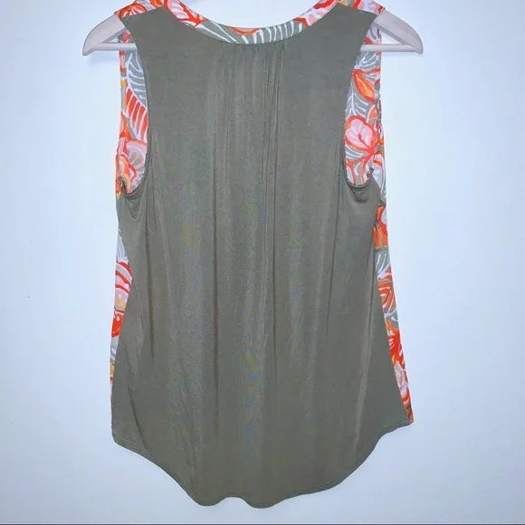 EUC LOFT Flowery Top - Picture 5 of 5